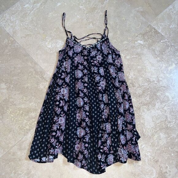 💕Cute dress 💕  - Picture 2 of 6